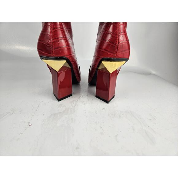 NIB Ninety Union Jada Size 9 Red Tall Boots w/ Gold Accents & Asymmetrical Heel - Picture 8 of 12